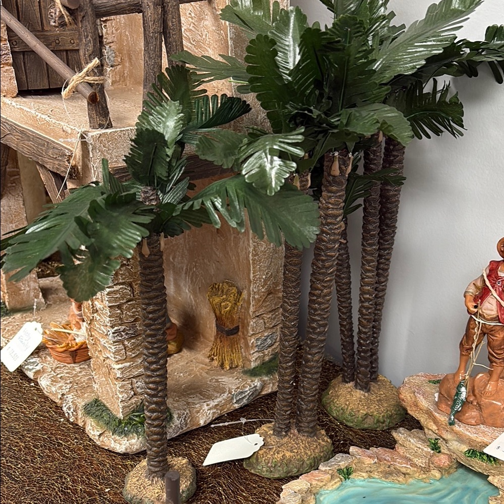 Fontanini Decorative Palm Tree Set